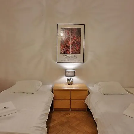 Triangeln Apartment *